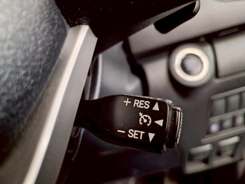 รถยนต์มือสองพร้อมใช้งาน 7