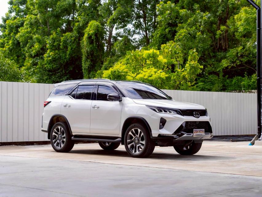 TOYOTA FORTUNER 2.4 LEGENDER 4WD ปี 2025 7