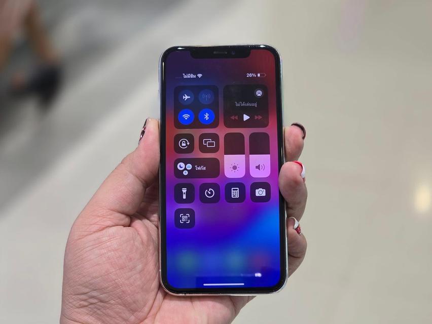 iPhone 11 pro สีเงิน 3