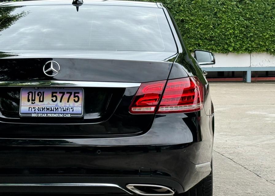 2016 BENZ E200 EDITION E รุ่นพิเศษ รถมือเดียวออกป้ายแดง รถวิ่งน้อย เข้าศูนย์ทุกระยะ ไม่เคยมีอุบัติเหตุครับ 9