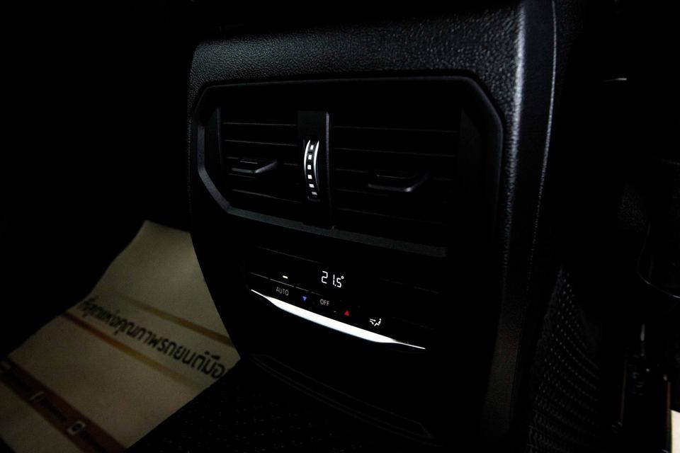 รหัสรถ 1C658 320D LIMOUSINE RHD 2.0 2020 12