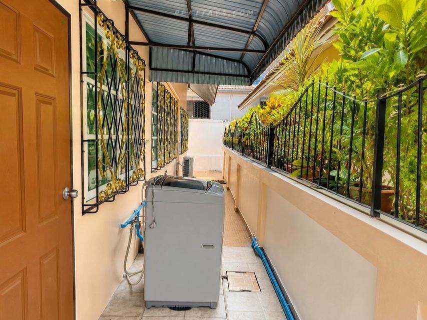 For Rent — Fully Furnished 3-Bedroom House near Khao Noi, PattayaHouse for rent in a convenient residential area near Khao Noi, close to markets 11