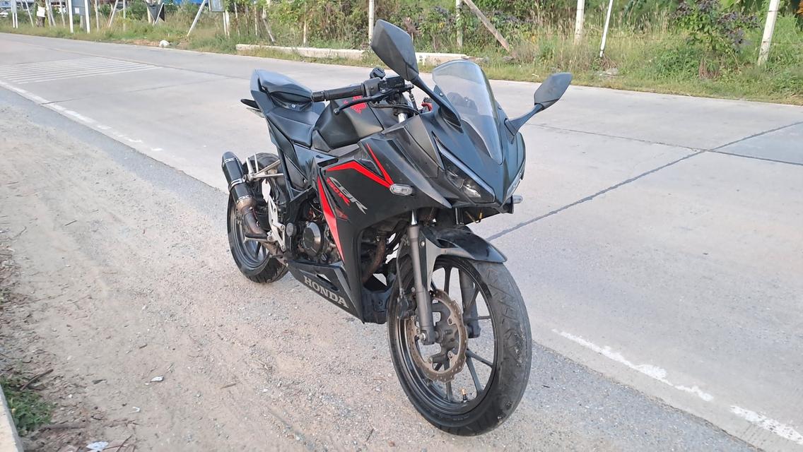 Honda Cbr150 รถบ้านเอกสารครบ