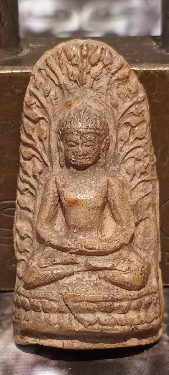 พระลือชีบหน้ายักษ์