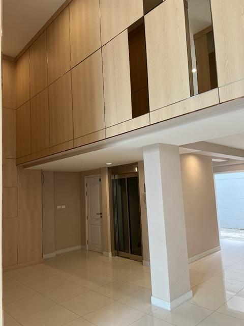 อ่อนนุช-พัฒนาการ ให้เช่าอาคาร 4.5 ชั้น 648 ตร.ม. BTS สีเหลือง ศรีนุช 800 ม. 58ตร.ว. 8