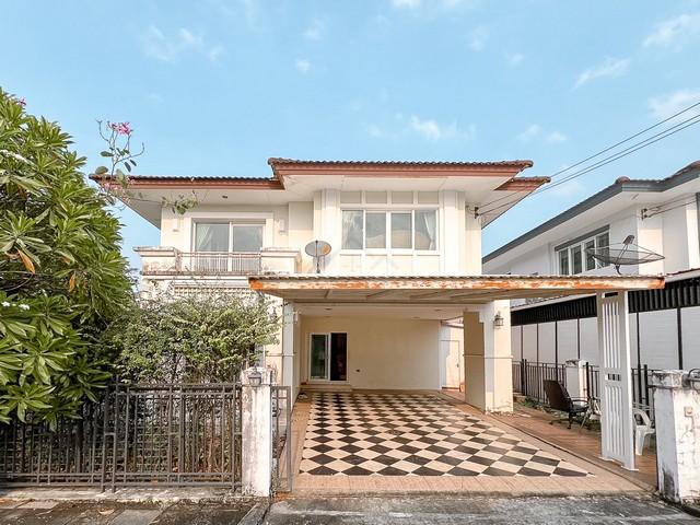 ขายบ้านเดี่ยว 2 ชั้น หลังมุม 67.6 ตร.ว. เดอะ เซนโทร รามอินทรา ซอยถนนเมนกว้าง ทำเลดี ใกล้แฟชั่น ไอส์แลนด์ 1