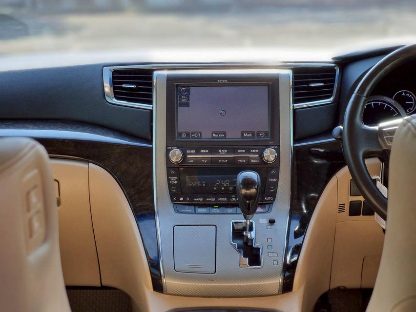 Toyota Vellfire 2.5Hv Royal Lounge ปี14 8