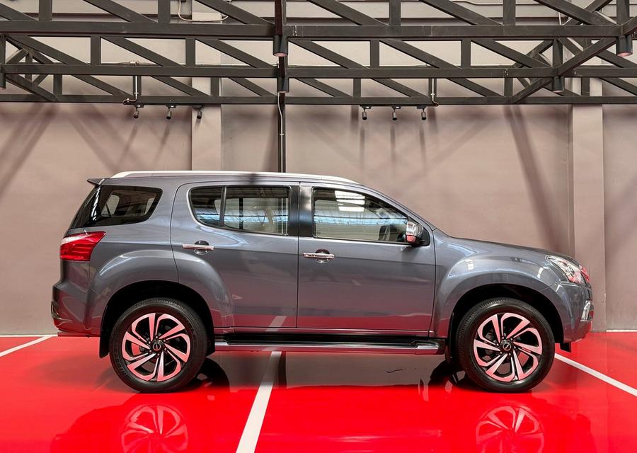 2018 ISUZU MUX 3.0 4WD รุ่น TOP สุด รถสภาพสมบูรณ์พร้อมใช้งาน รถวิ่งน้อย เข้าศูนย์ทุกระยะ ไม่เคยมีอุบัติเหตุครับ 2