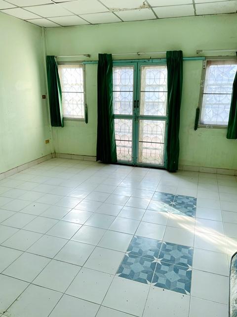 รพ.สินแพทย์ รามอินทรา 1.6 กม. รามอินทรา51-61 ซ.นวมินทร์ 90-96 MRT รามอินทรา58 600ม.ให้เช่าทาวน์เฮาส์ 2 ชั้น 20 ตร.วา. แฟ 5