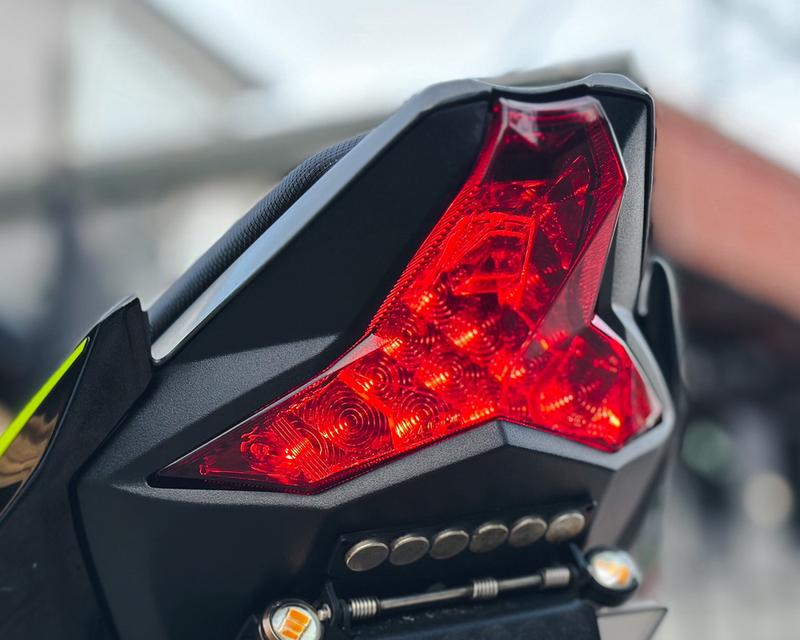 Kawasaki Z 400 SE 13