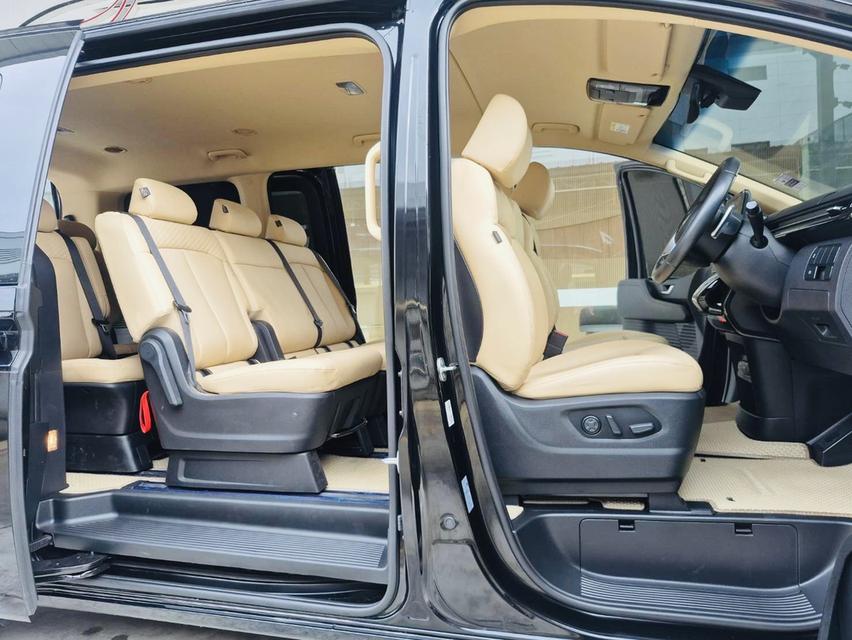 เพียง 20,000 กิโล HYUNDAI STARIA SEL รถสวย โทร.0922639576 เอ๋ 8