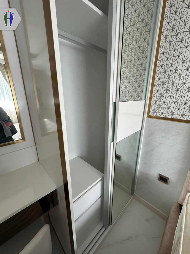 คอนโดให้เช่า ดุสิต แกรนด์ ปาร์ค 2  •	ขนาด  35 ตรม. 1 ห้องนอน 1 ห้องน้ำ •	พร้อมเฟอร์นิเจอร์ครบชุด พร้อมเครื่องซักผ้า •	ระเบียงวิวนอก •	ฟรีส่วนกลาง สระว 3