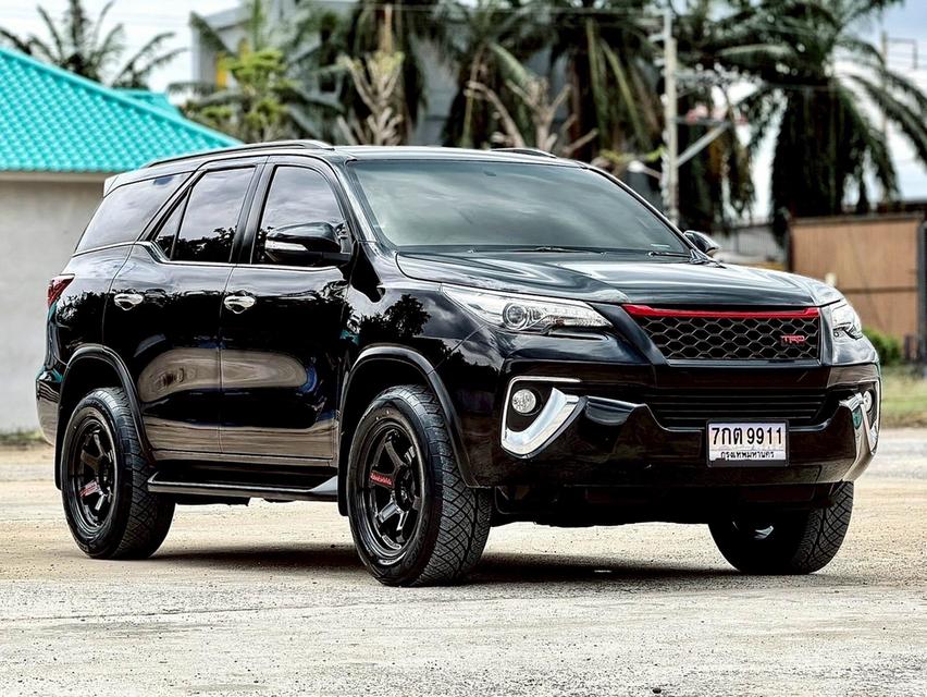 Toyota Fortuner 2.8V 4WD 2016 รูปย่อยที่ 3