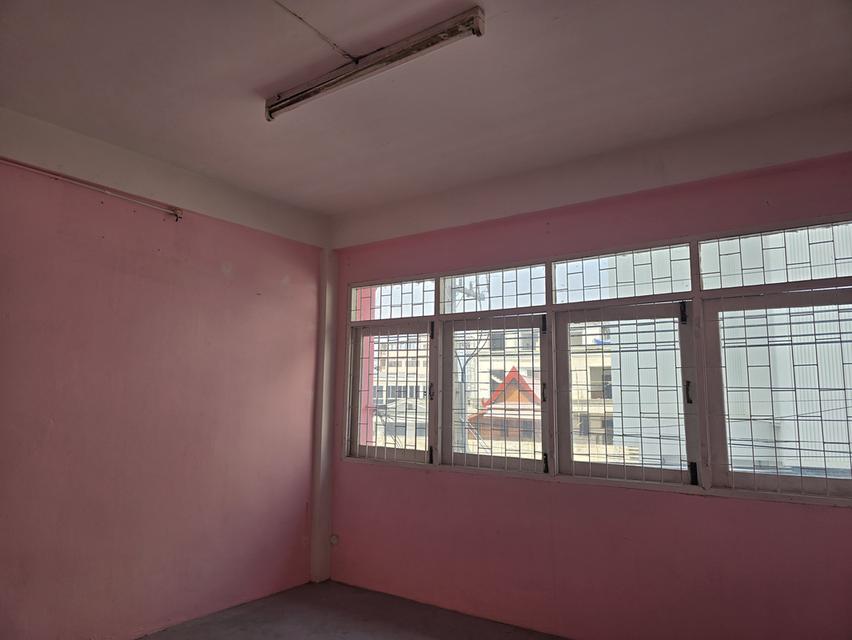 ตึกแถวสามชั้นให้เช่า ย่านสาธุประดิษฐ์ 7