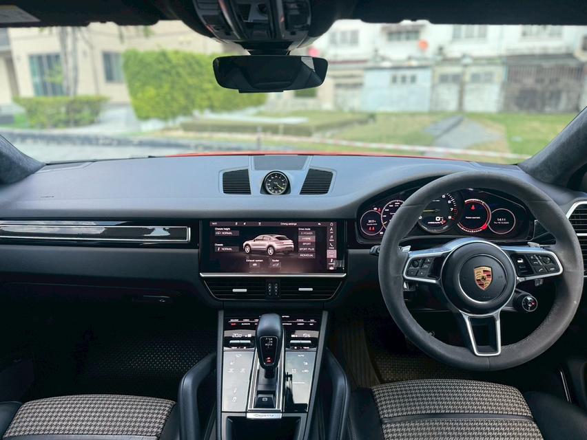 Cayenne Coupé Lightweight Package 8