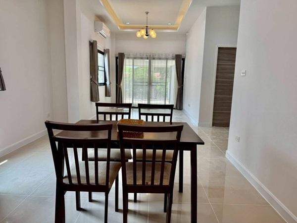 ขายบ้านเดี่ยวชั้นเดียว 50 ตร.วา ไร่กล้วย ศรีราชา พร้อมอยู่ ทำเลน่าอยู่ เหมาะทั้งอยู่อาศัยและลงทุน Tel 06-28926536 9