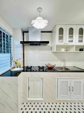 บ้านทาวน์เฮาส์ตกแต่งใหม่ พรประภานิมิตร 24/1 ของแถมทั้งหลัง 2