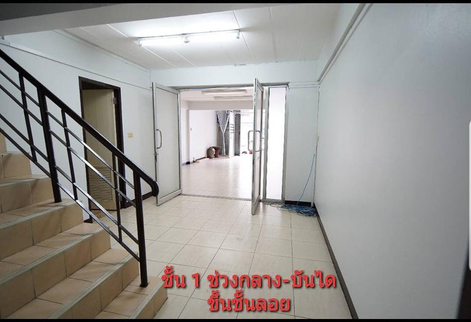 Townhome, glass partition, air-conditioned, ready to be used as an office Close to Suvarnabhumi International Airport 6