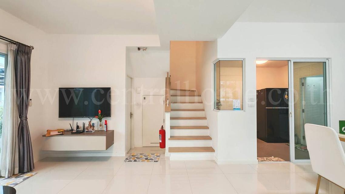 บ้านแฝด วิลลาจจิโอ เพชรเกษม - สาย 4 เฟอร์นิเจอร์ครบ พร้อมอยู่ 4