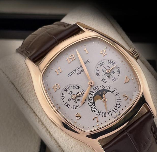 Patek Philippe Perpetual Calendar 5940R 2019 2