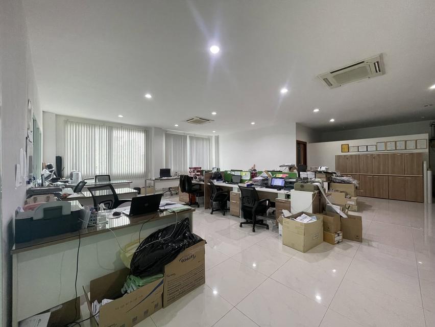 ขายโรงงาน พร้อมสำนักงาน พิกัด ต.บ่อเงิน อ.ลาดหลุมแก้ว จ.ปทุมธานี 9