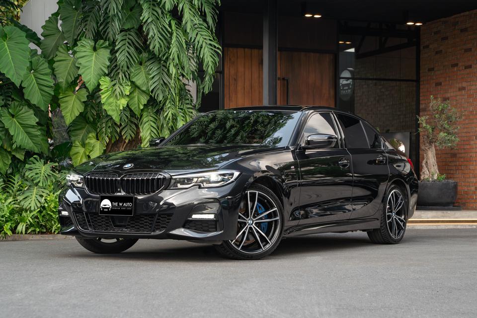 “BMW 330e M Sport Plug-in Hybrid”  ปี2021 📌𝟯𝟯𝟬𝙚 เข้าใหม่ค่ะ! วิ่งน้อย 🛠พร้อม 𝘽𝙎𝙄&𝙒𝙖𝙧𝙧𝙖𝙣𝙩𝙮 1 ปี
