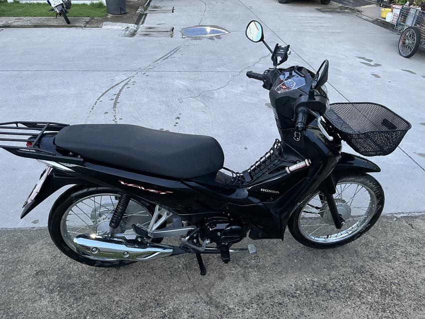 Honda wave 110i.