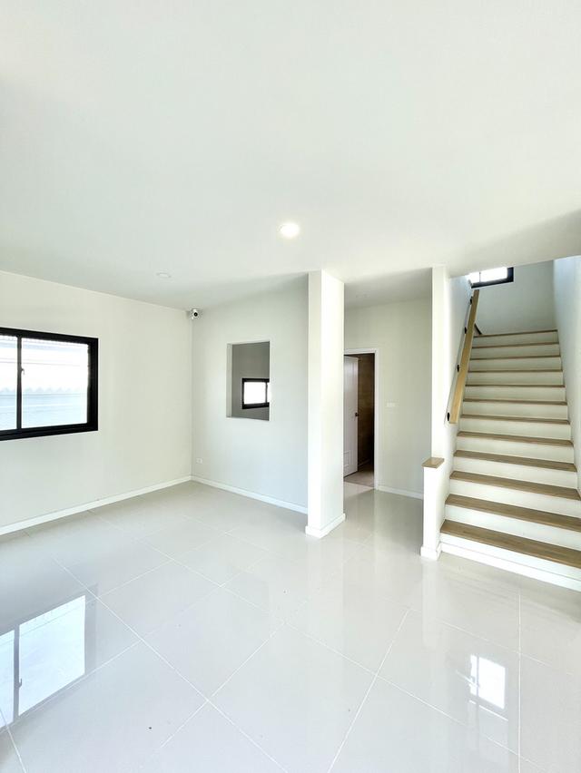 Regent 160 Sqm. บ้านเดี่ยว 2 ชั้น ขนาด 3 ห้องนอน 3 ห้องน้ำ 2 ที่จอดรถ 4