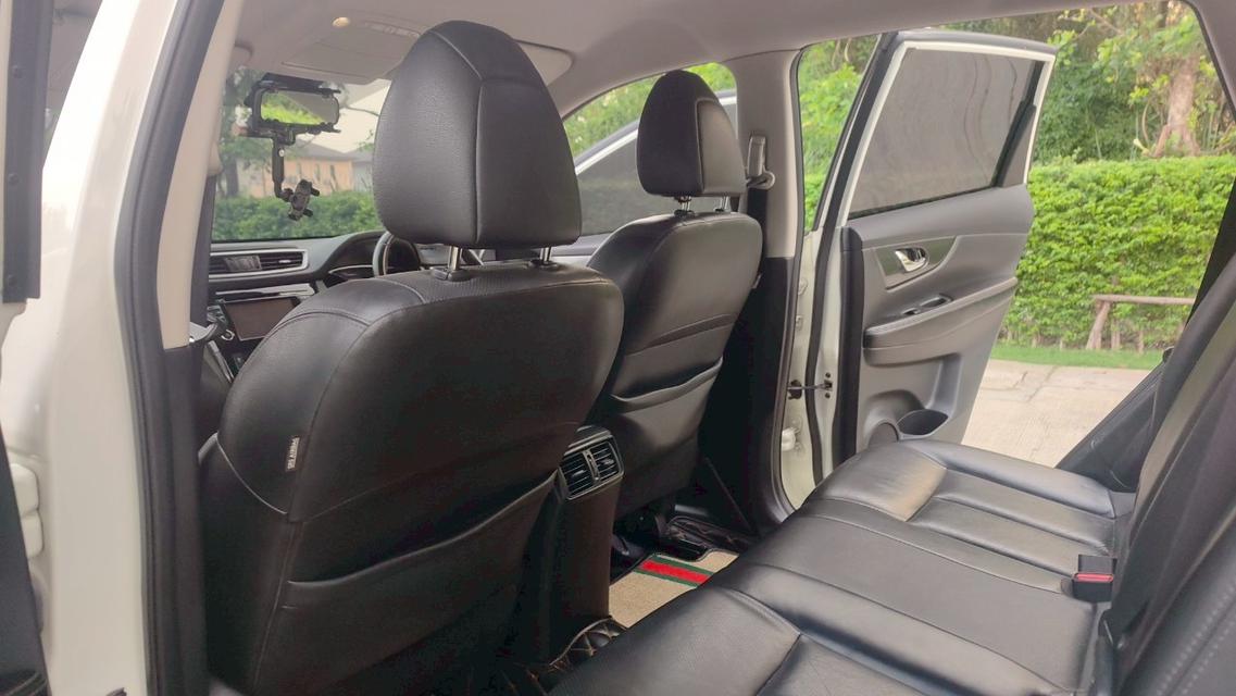 2016 Nissan X-Trail 2.0 (ปี 14-20) V Hybrid 4WD SUV