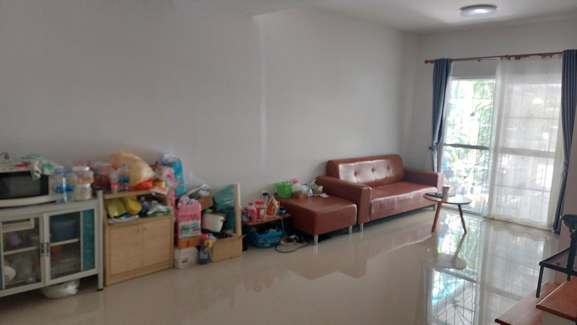 ขายทาวโฮม Lalin Town เพชรเกษม - พุทธมณฑล สาย 4  4ห้องนอน 2ห้องน้ำ 2ที่จอดรถ  ราคา2.5ล้านบาท 2