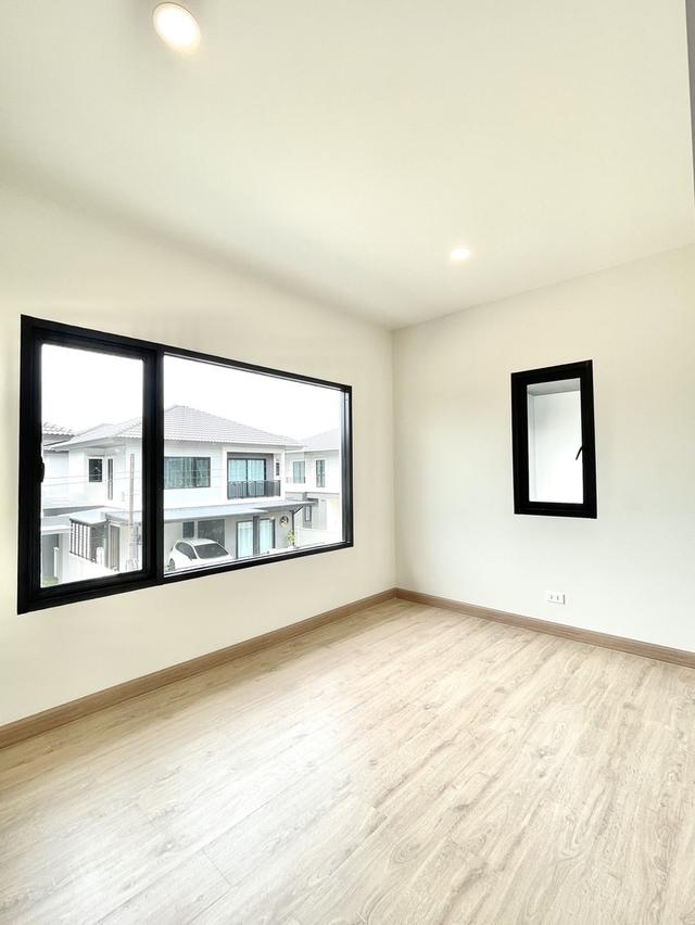 ฺBrixton 140 Sqm บ้านแฝด 2 ชั้น 3 ห้องนอน 3 ห้องน้ำ 2 ที่จอดรถ 10