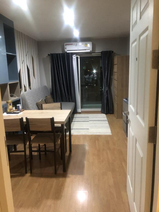 ยูดีไลท์คอนโดแอดห้วยขวาง ห้องมุมมี 2 ชั้น18 จากทั้งหมด 20 ชั้น มีสระว่ายน้ำ มีสระว่ายน้ำ ซาวน่า ฟิตเนส เข้าออกได้หลายทาง พระราม 9 ลาดพร้าวรัชดา ท 1