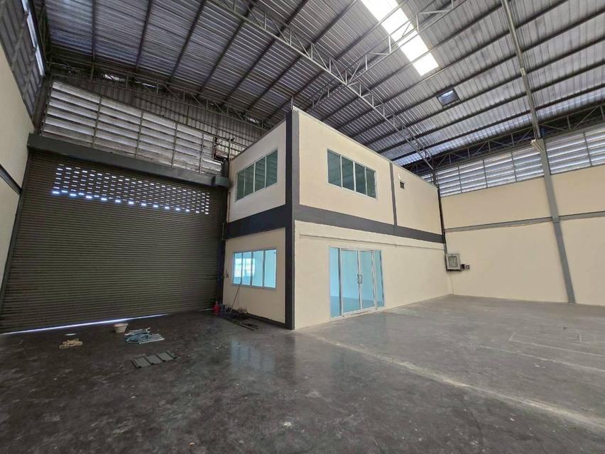 ขาย/ให้เช่า โรงงาน โกดัง ออฟฟิศ2ชั้น ขนาด280 ตร.ว ซอยราษฎร์สามัคคี ต. นาดี สมุทรสาคร 9