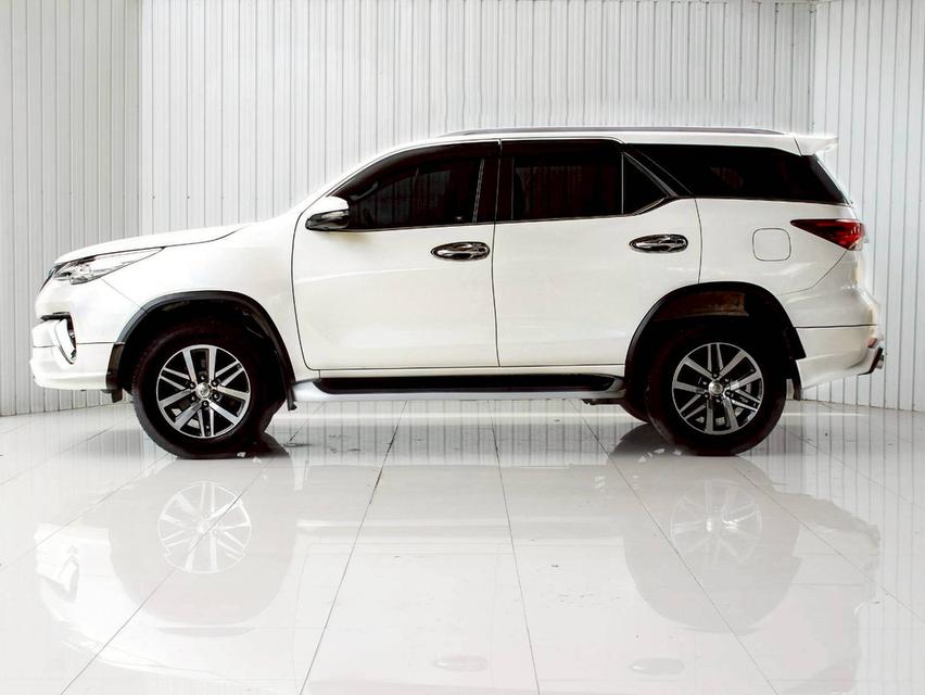 ขาย Toyota Fortuner 2.4V ปี20