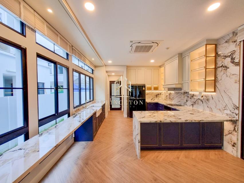 Luxury House for rent Nantawan Rama 9 New Krungthep Kreetha 5 bedrooms  ให้เช่าบ้านเดี่ยว สุดหรู นันทวัน พระราม 9 กรุงเทพกรีฑาตัดใหม่ 8