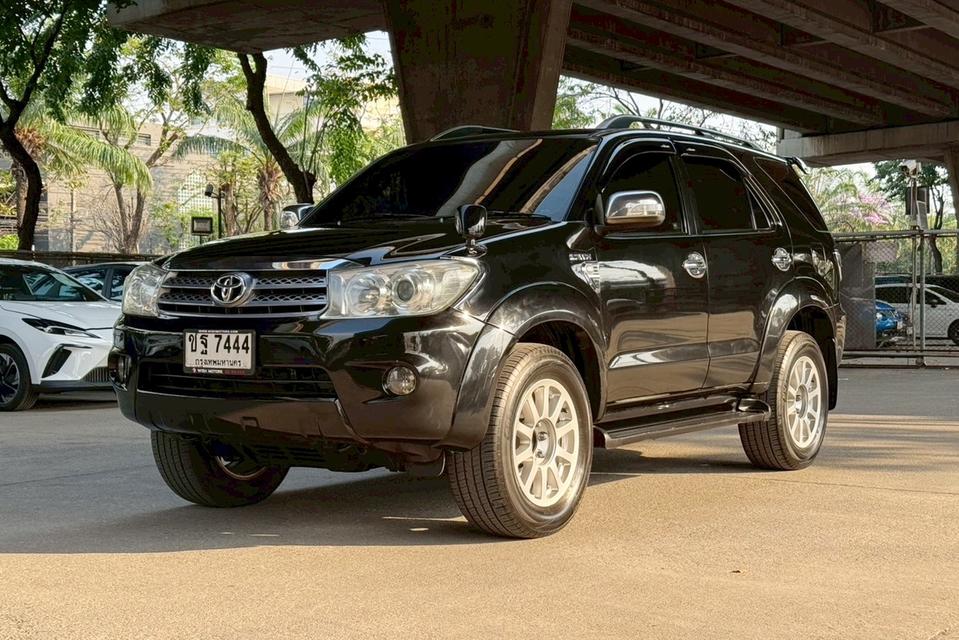Toyota FORTUNER 2.7 V 2WD AT ปี 2009