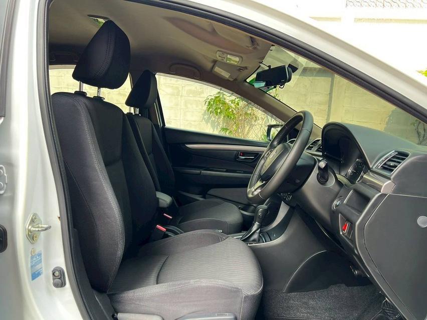 Suzuki Ciaz ปี 2016 รุ่น GLX 1.25L CVT TOPสวยสุดในรุ่น มือเดียวป้ายแดง สีเดิมทั้งคัน 7