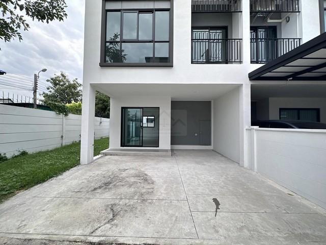 PB5509 ให้เช่าทาว์นโฮม 3ชั้น โครงการ บ้านลุมพินี ทาวน์เพลส สุขุมวิท-ศรีนครินทร์ ซอยสุขุมวิท113  2
