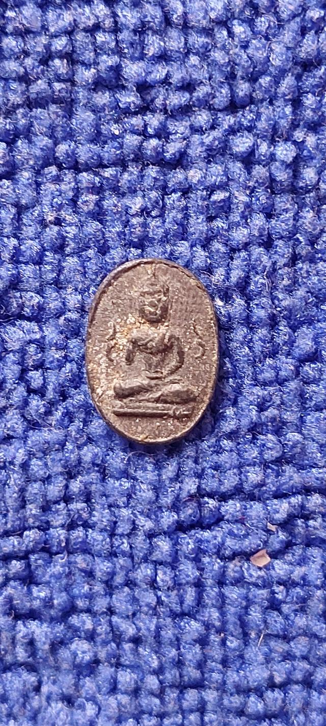 พระพิจิตรเม็ดข้าวเม่าพิมพ์กนกข้าง รูปที่ 2