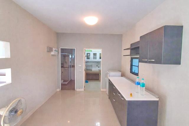 ถูกที่สุดใน ซาฟารี รร. สาธิตพัฒนา 500 ม.บ้านเดี่ยวให้เช่า 2 ชั้น 3นอน 3น้ำ ใกล้ หทัยราษฎร์ 39 เพียง 800 ม. ปัญญาอินทรา 8