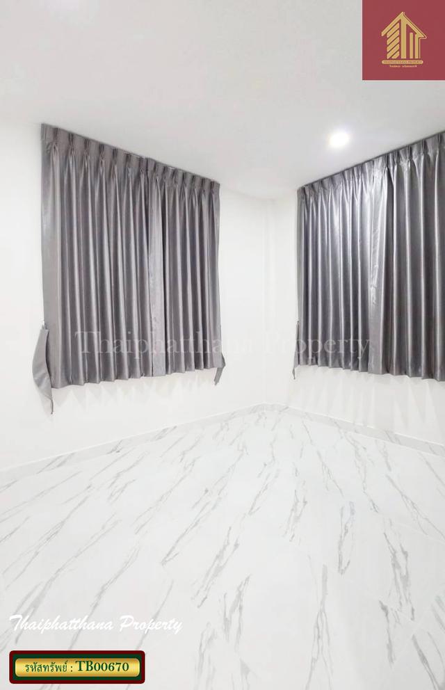 หมู่บ้านปิ่นฤทัย คลอง7 10