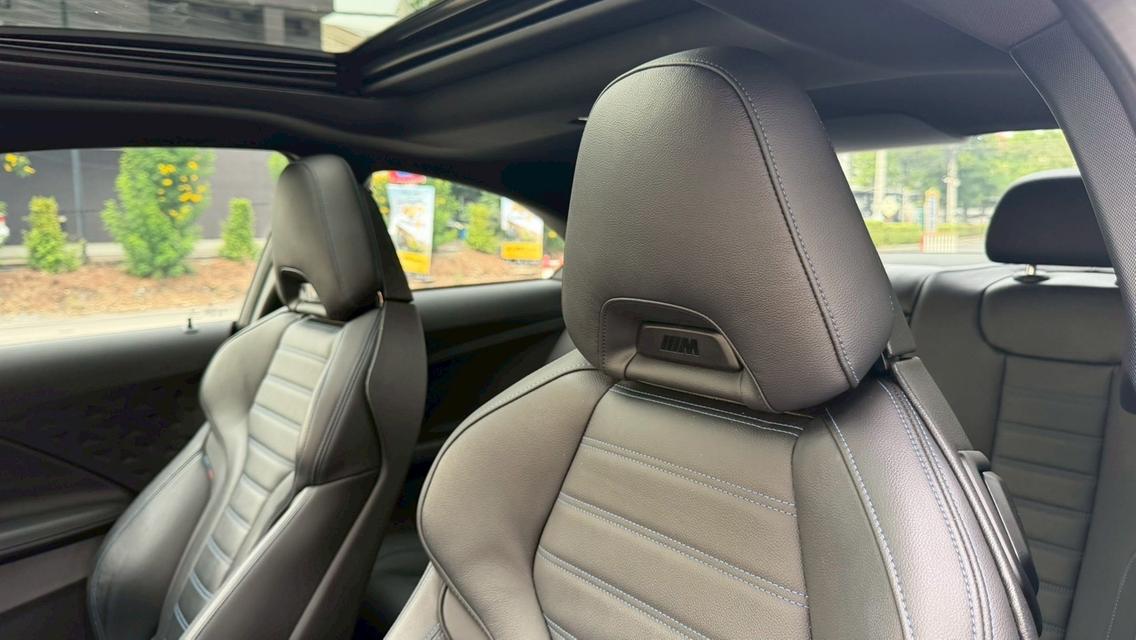 รหัสรถ KPV53 2024 BMW M240i xDrive สี Brooklyn Grey Metallic รูปที่ 7