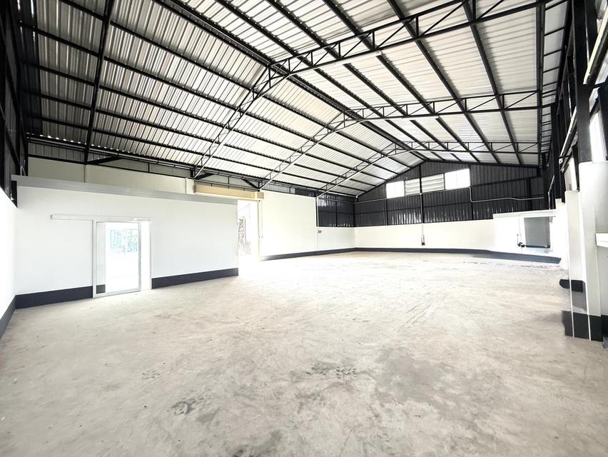 #ให้เช่าโกดังใหม่เก็บสินค้าลาดหลุมแก้ว ประทุมธานี ขนาด 240 ตรม  ตั้งอยู่คลองโซน6 ลาดหลุมแก้ว ใกล้คลังเซเว่นบางบัวทอง ค่าเช่า 29,000 บาท/เดือน  3