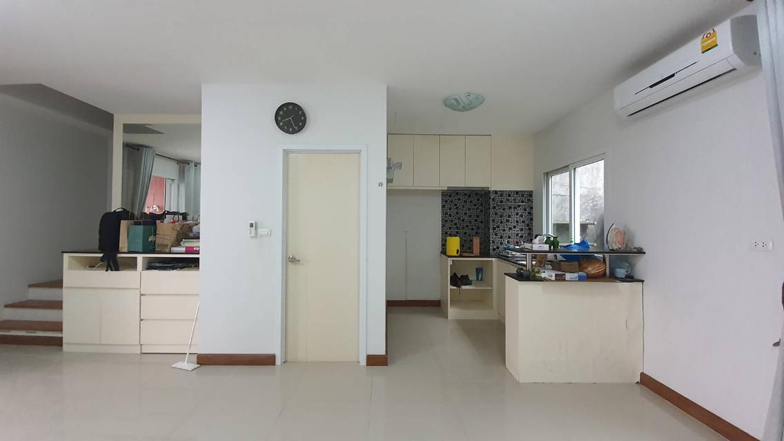 ขายบ้าน The Trust townhome (เกษตรนวมินทร์-ลาดพร้าว) ถนนนวลจันทร์ 3