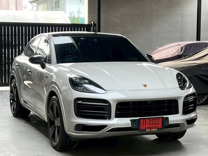 Porsche CAYENNE 3.0 E-Hybrid Coupe 4WD SUV 2