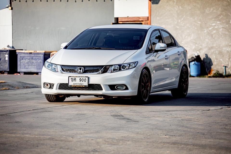 Honda Civic Fb 1.8ES ภายในดำ เบาะไฟฟ้า สีขาว ปี 2013 รูปที่ 3