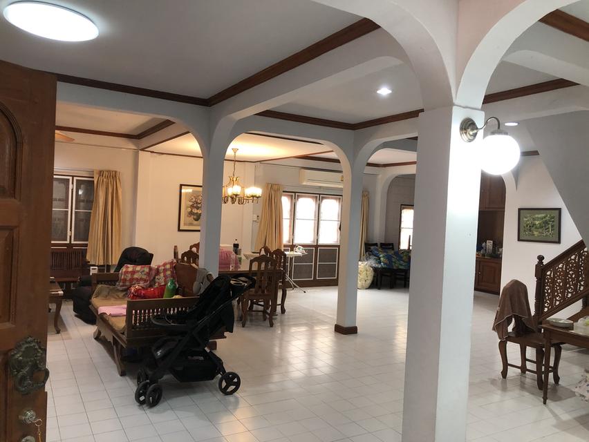 ขายบ้านเดี่ยว 2 ชั้น ครึ่งตึกครึ่งไม้ ติดถนนติดชุมชน ใจกลางเมือง ใกล้ตลาดตัวเมืองและกว๊านพะเยา ( เจ้าของขายเอง ) 9