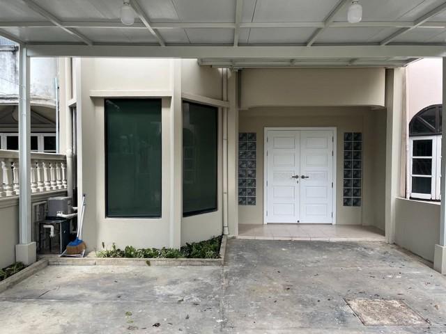 PP437 ขายทาวน์เฮ้าส์ 2 ชั้น ซอยพัฒนาการ 28 ออกพัฒนาการ 20 อ่อนนุช17 พัฒนาการ 32 เดินทางสะดวก 2