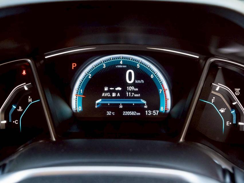 HONDA CIVIC 1.8EL ปี 2016 ♨️ #ประกันเครื่องเกียร์3ปี3หมื่นkm ♨️ 17