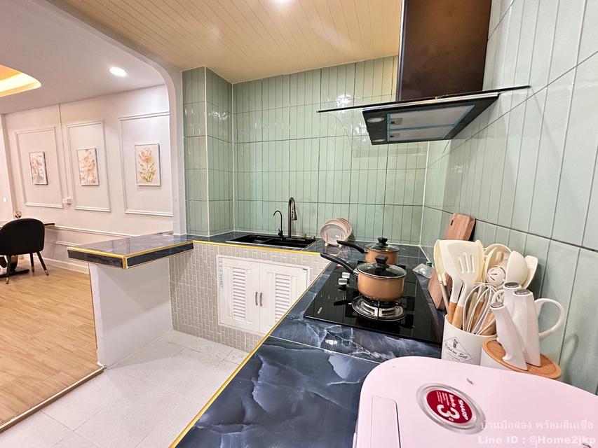 เรือนทองนิเวศน์ เสรีไทย 44 9